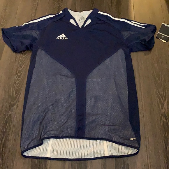 Brand New Size XL kids Adidas Navy Tee shirt - Picture 1 of 4